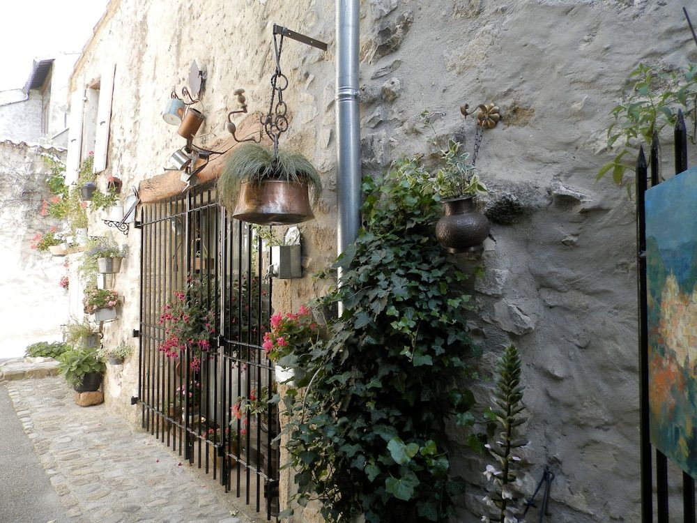 Provence - Alpes - Cote d'Azur Vaison-la-Romaine Exterior Detail