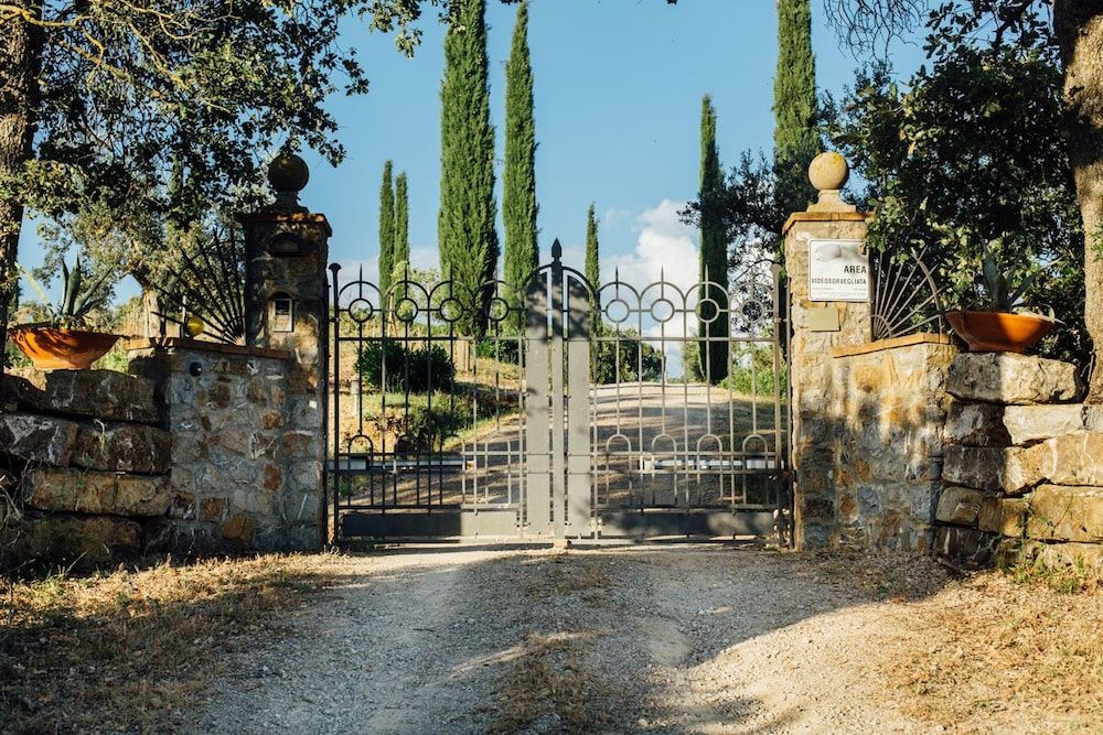 Tuscany Campagnatico Entrance