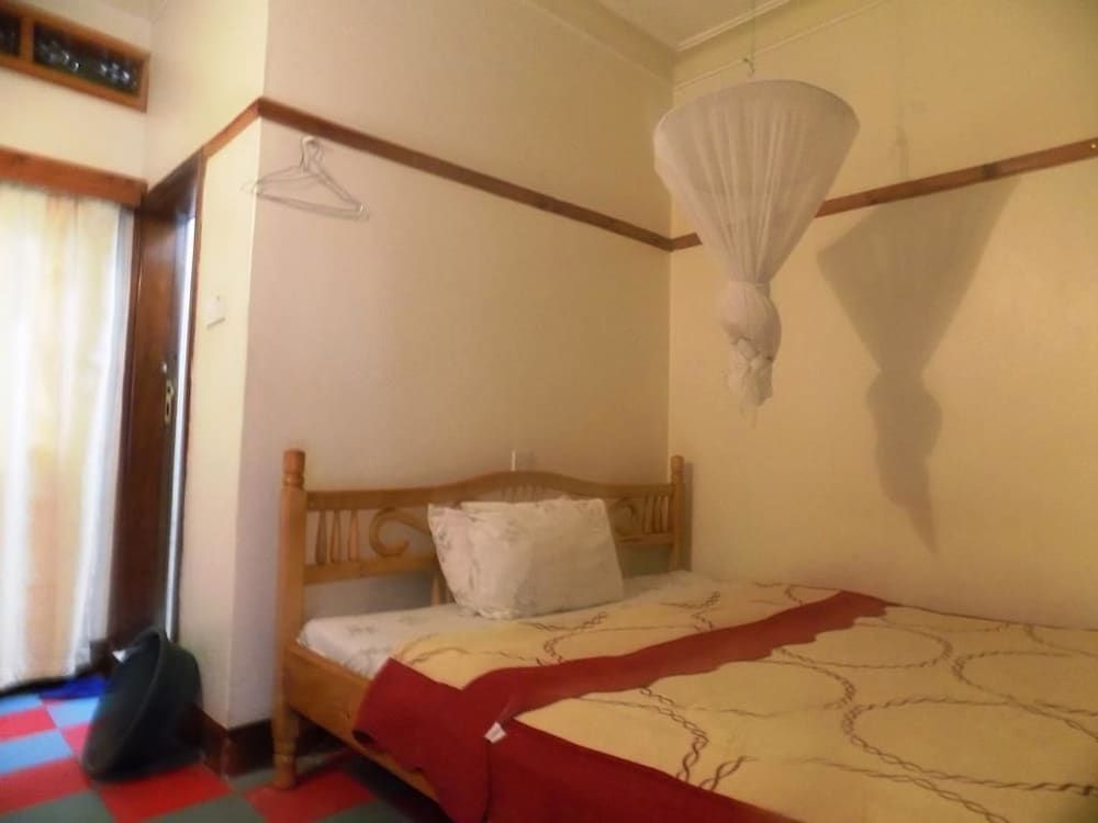  Mbarara Room