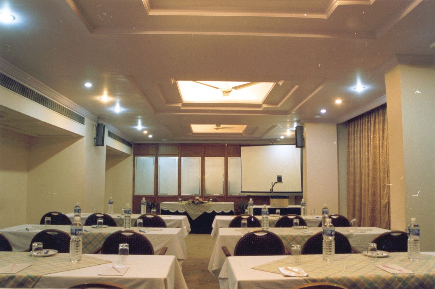 Madhya Pradesh Jabalpur Food & Dining