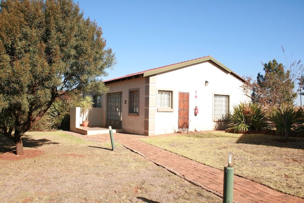 Gauteng Tierpoort Facade