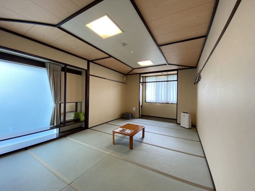 Yamanashi (prefecture) Yamanakako Room