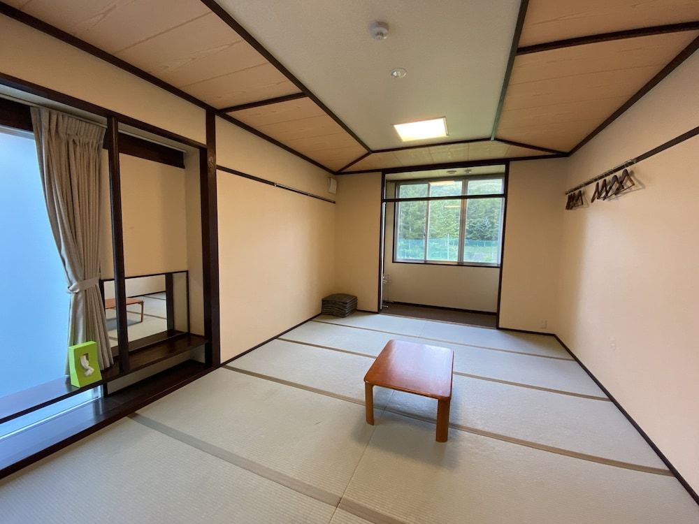 Yamanashi (prefecture) Yamanakako Room