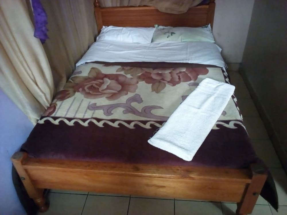  Kiambu Room