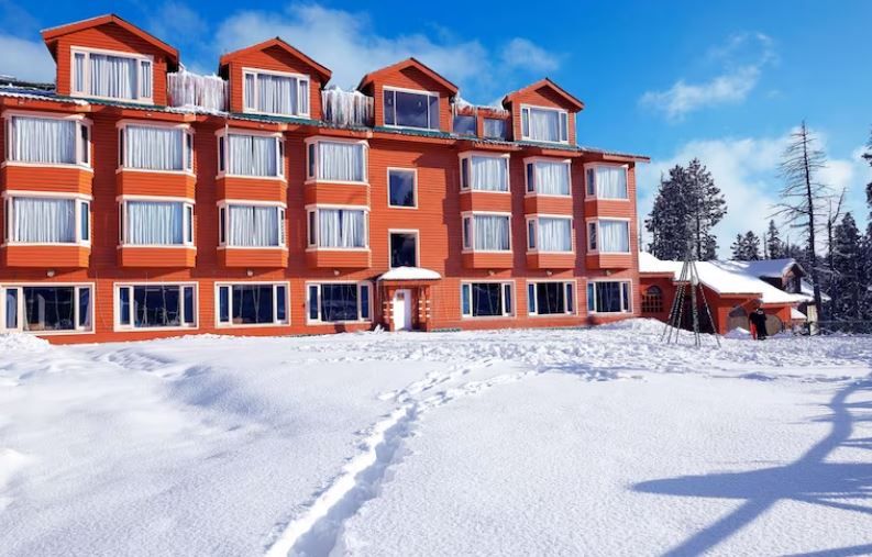 Jammu and Kashmir Gulmarg Hotel Exterior