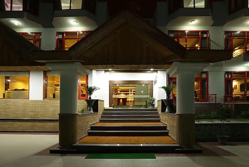 Jammu and Kashmir Patnitop Hotel Exterior