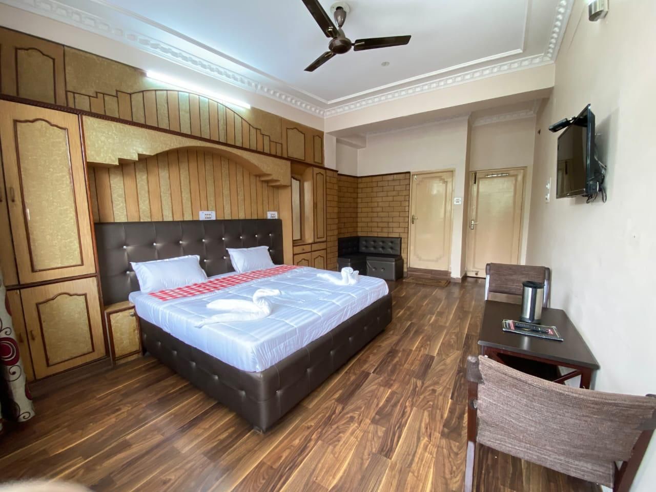 Himachal Pradesh Mandi Semi Deluxe Non AC Room