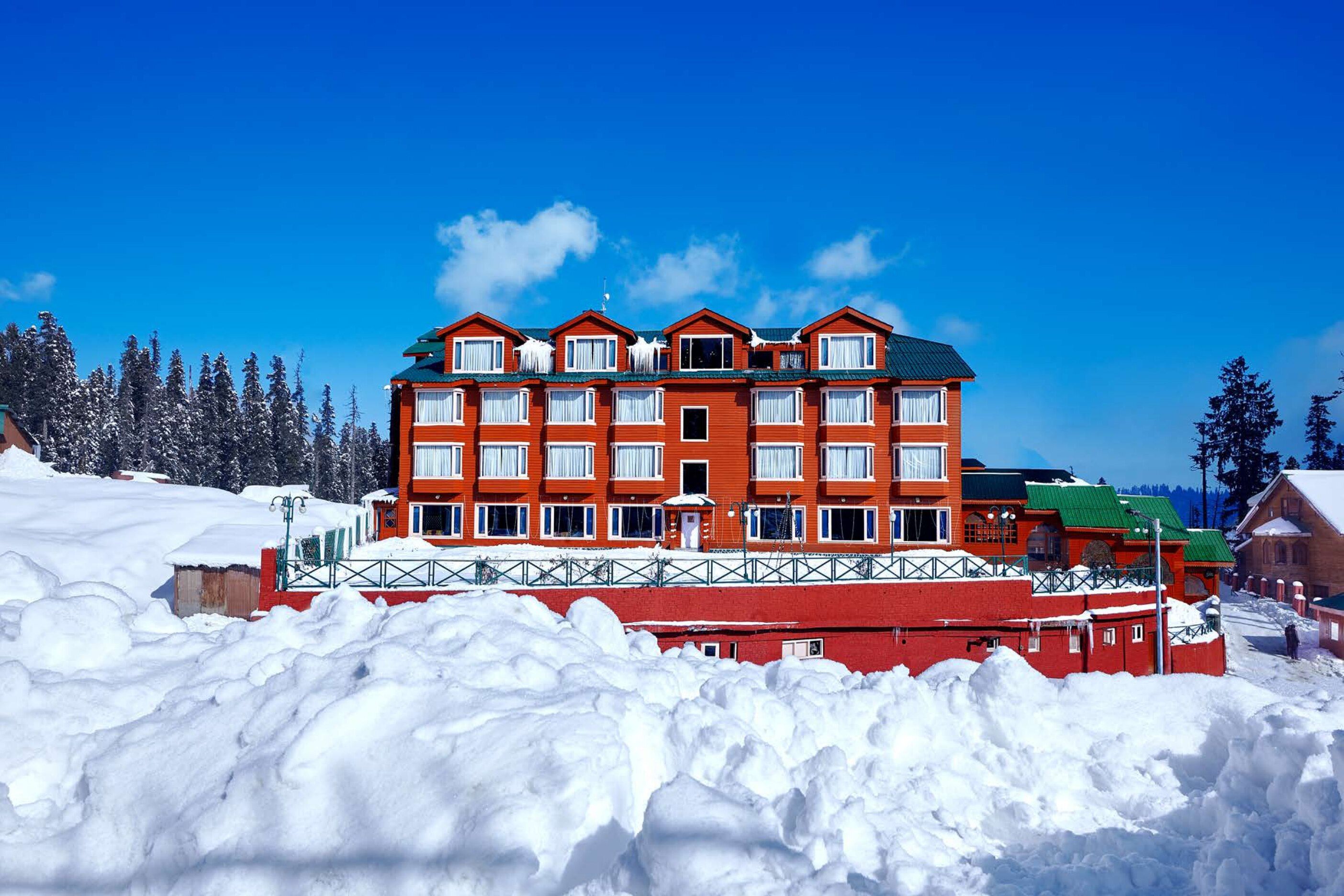 Jammu and Kashmir Gulmarg Hotel Exterior