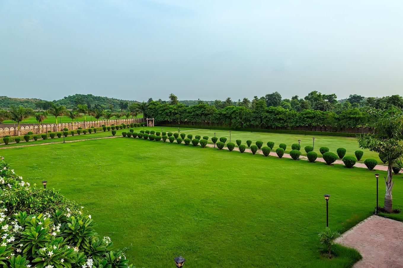 Madhya Pradesh Orchha Hotel Exterior