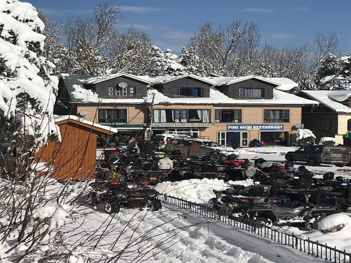 Jammu and Kashmir Gulmarg Hotel Exterior