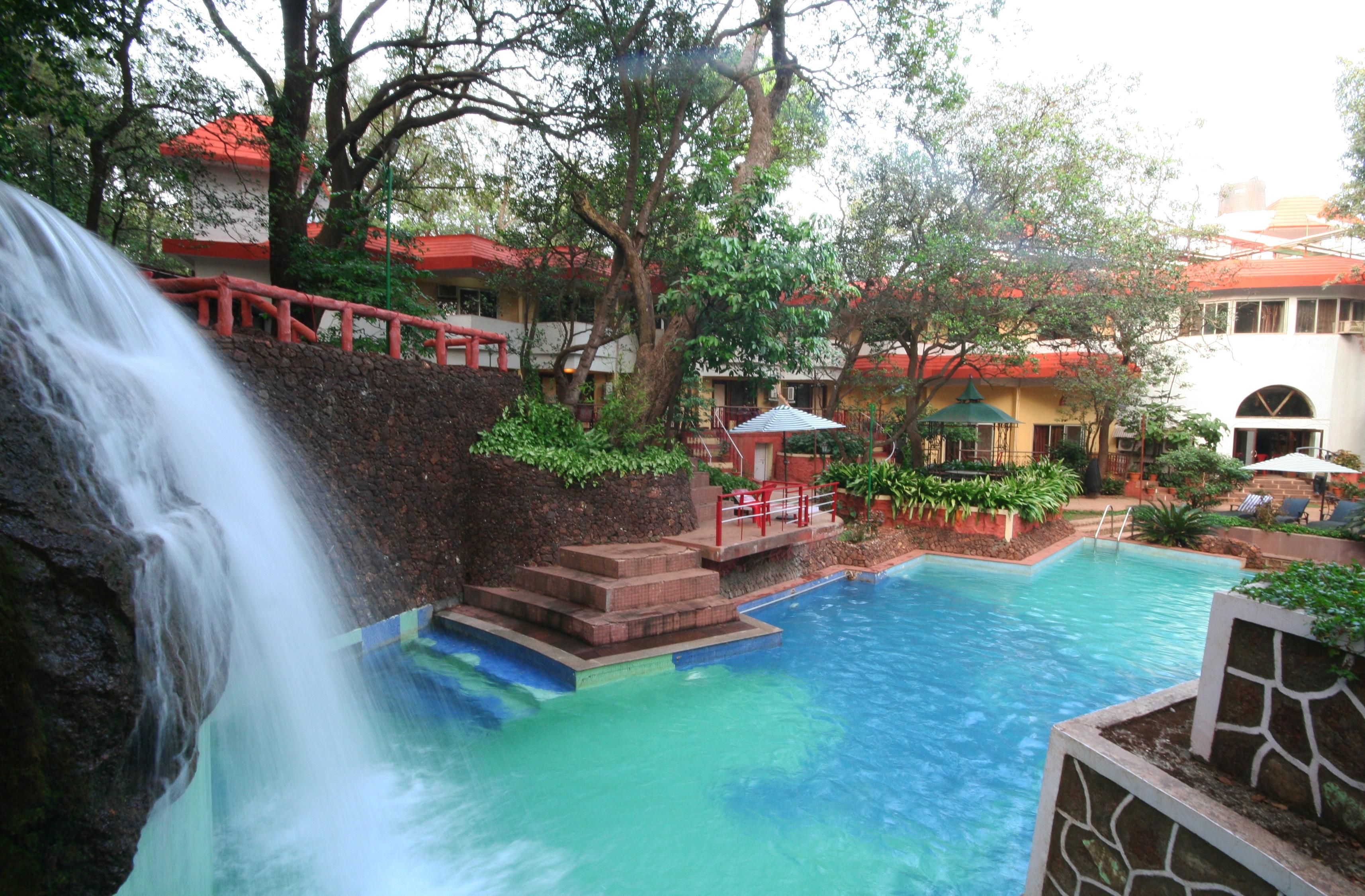 Maharashtra Matheran Hotel Exterior