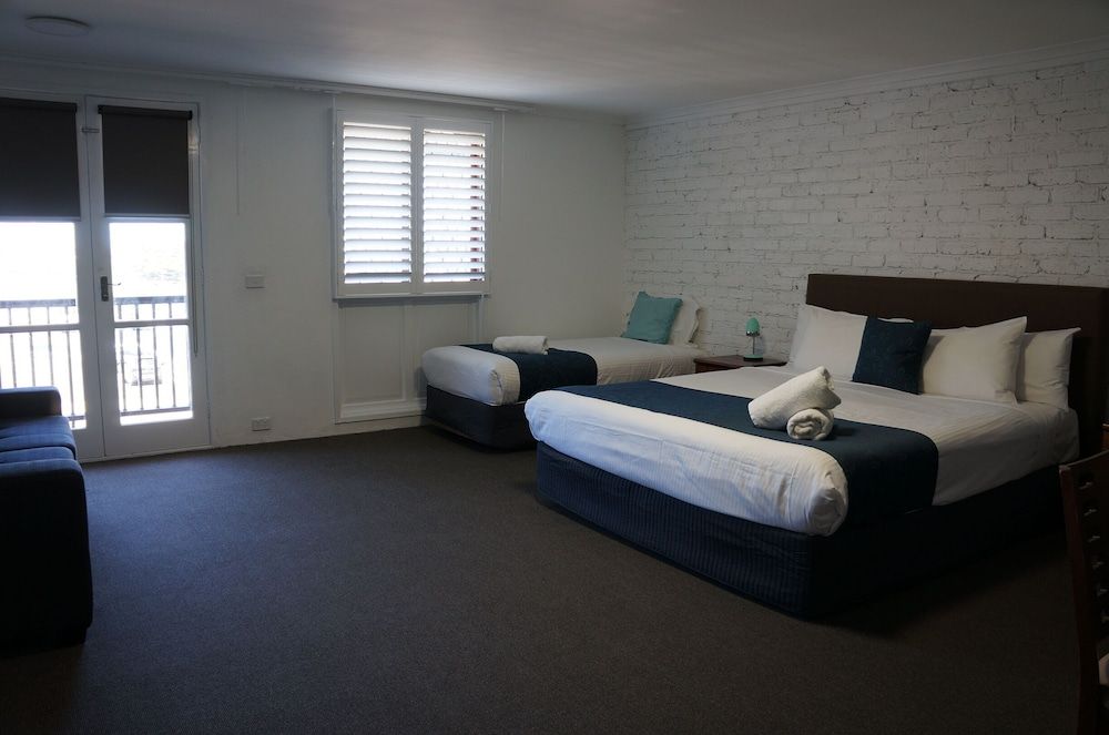 Victoria Warrnambool Room