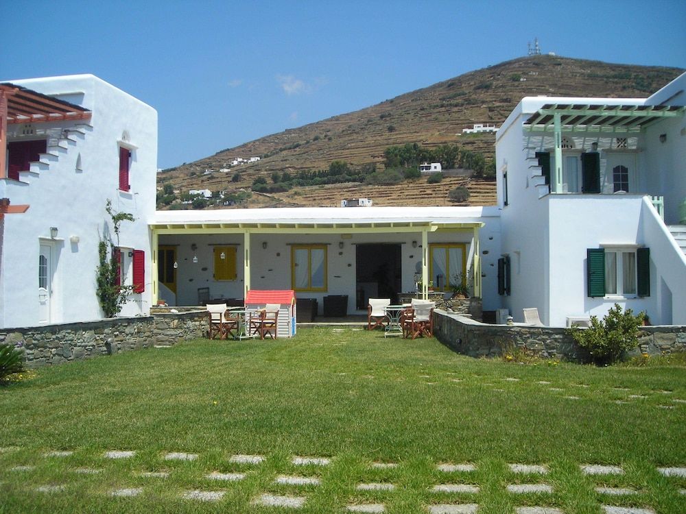  Tinos Exterior Detail