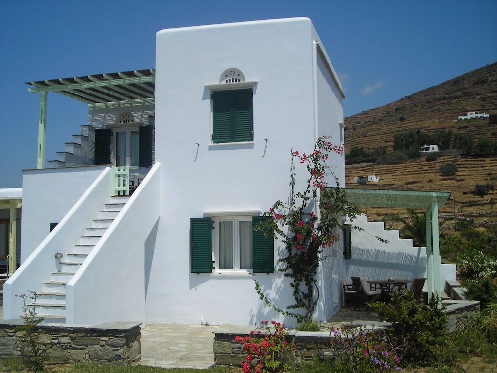  Tinos Exterior Detail