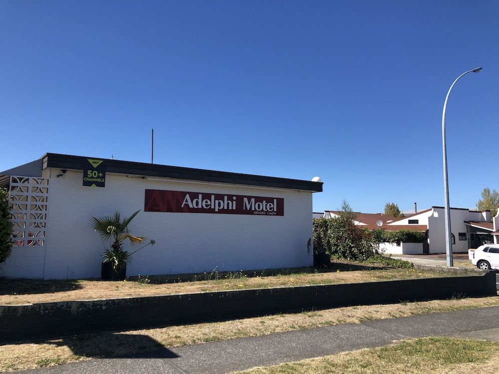 Waikato Taupo Exterior Detail