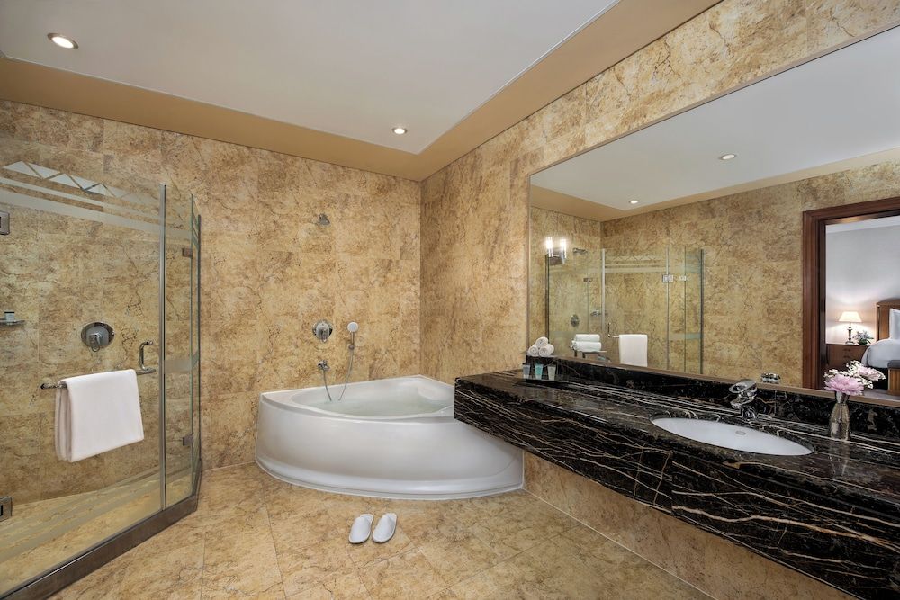 Al Raha Beach Resort & Spa Superior Room, 2 Twin Beds 2