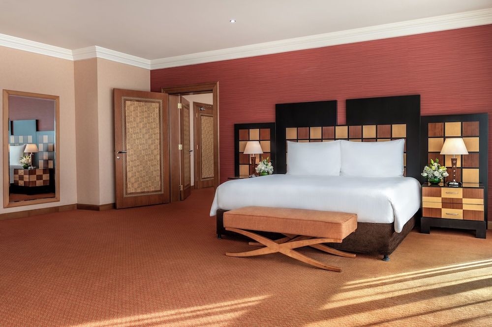 Two-Bedroom family suite - Free daily shuttle bus to Yas attractions, Yas Mall and Grand Mosque