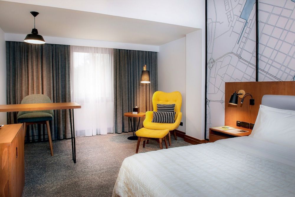 Deluxe Room, 1 King Bed, City View