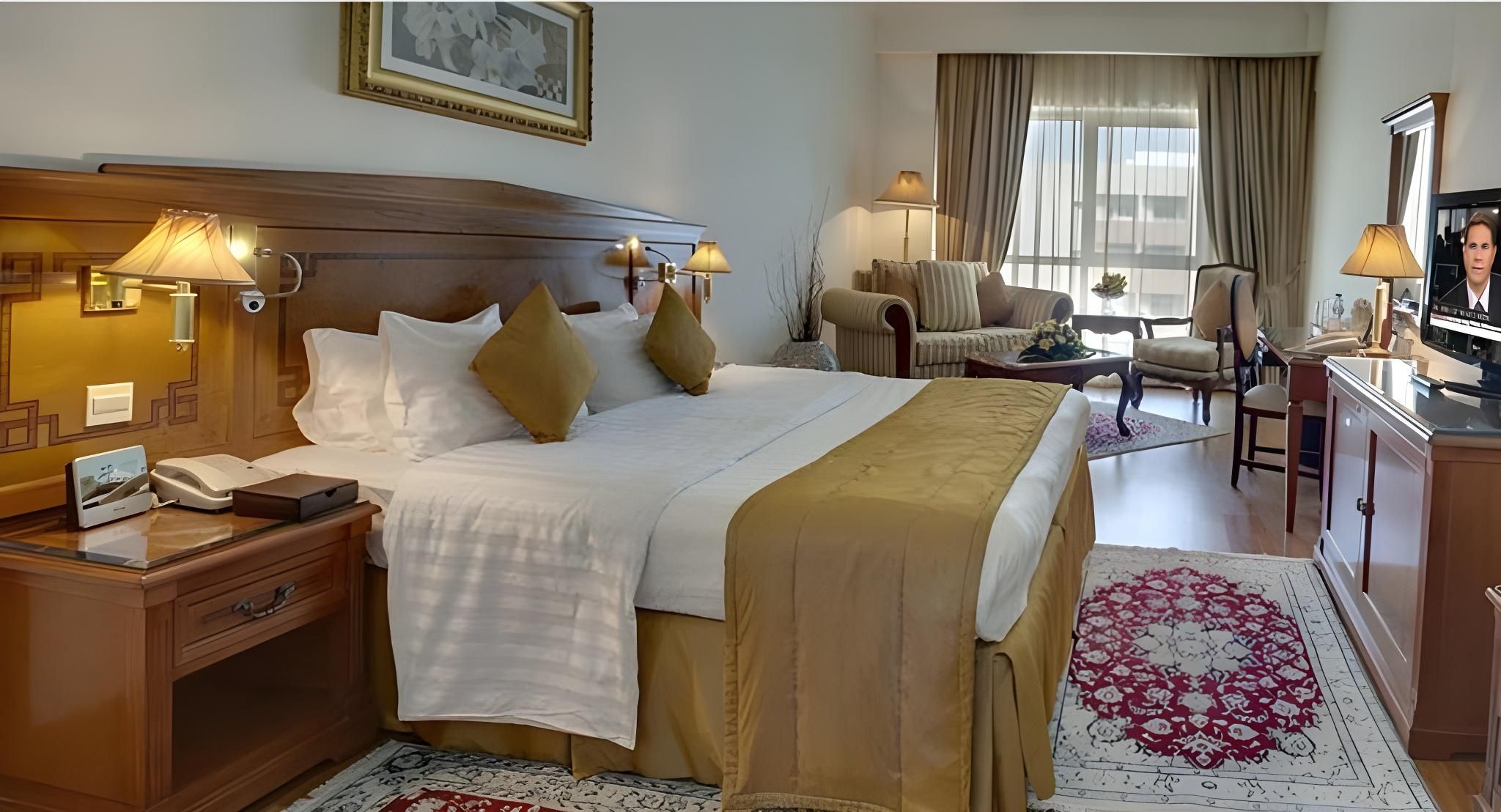 undefined Grand Excelsior Hotel Bur Dubai 10
