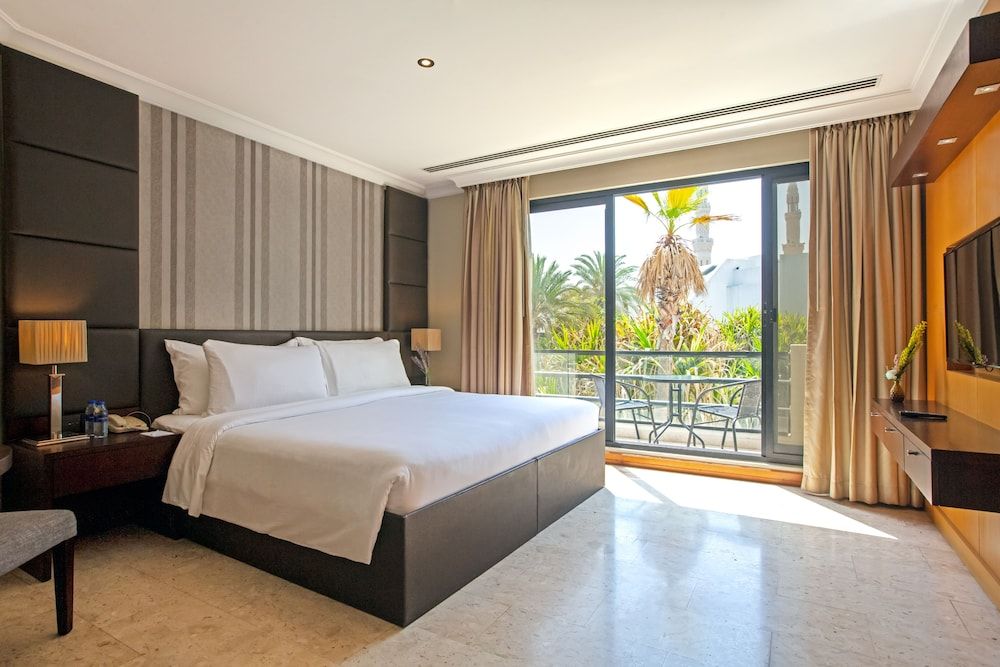 Balcony Room