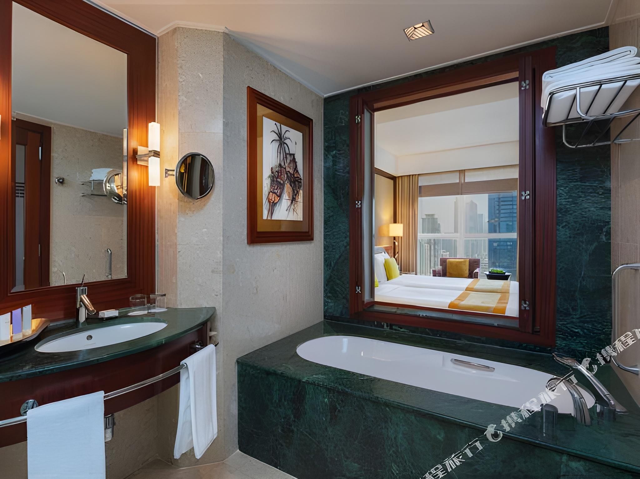 Dusit Thani Dubai Deluxe Twin Bed 12