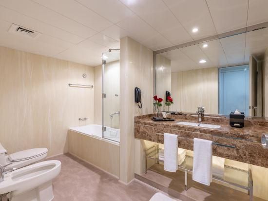 undefined Golden Sands Hotel Apartments 4