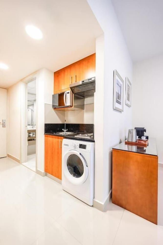 Golden Sands 5 Hotel Apartment Deluxe Studio, 2 Twin Beds, Balcony, City View 5