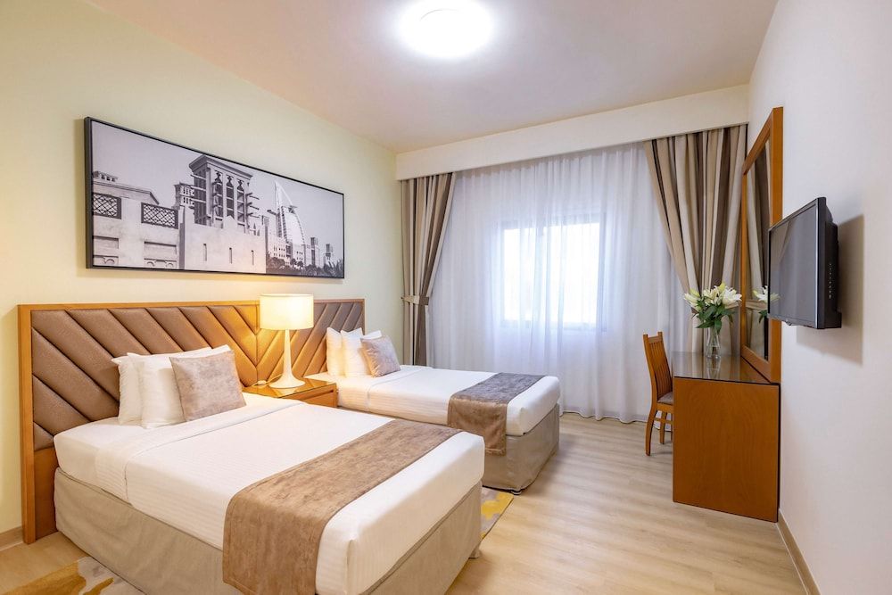 Golden Sands 5 Hotel Apartment Deluxe Studio, 2 Twin Beds, Balcony, City View