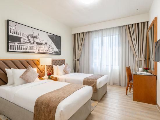 undefined Golden Sands Hotel Apartments 2