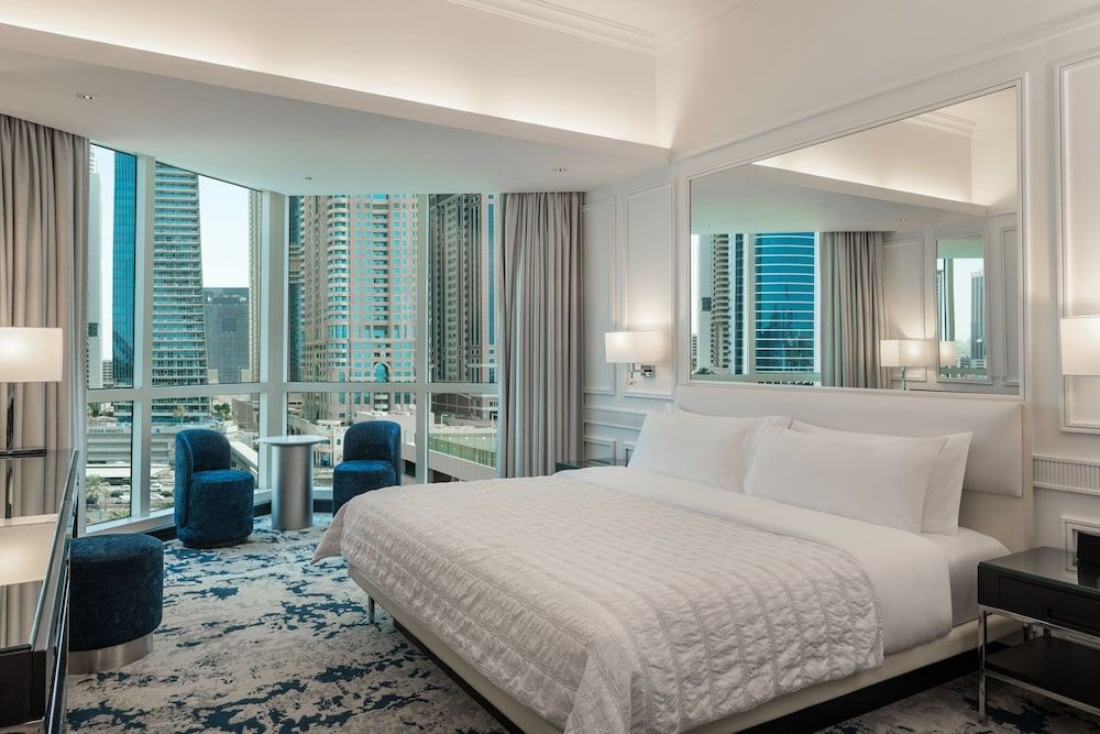 Le Méridien Mina Seyahi Beach Resort & Waterpark Club Skyline View, 1 King, Breakfast, Happy Hour, Afternoon Tea