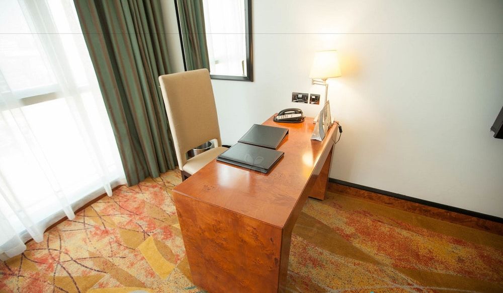undefined Millennium Airport Hotel Dubai 7