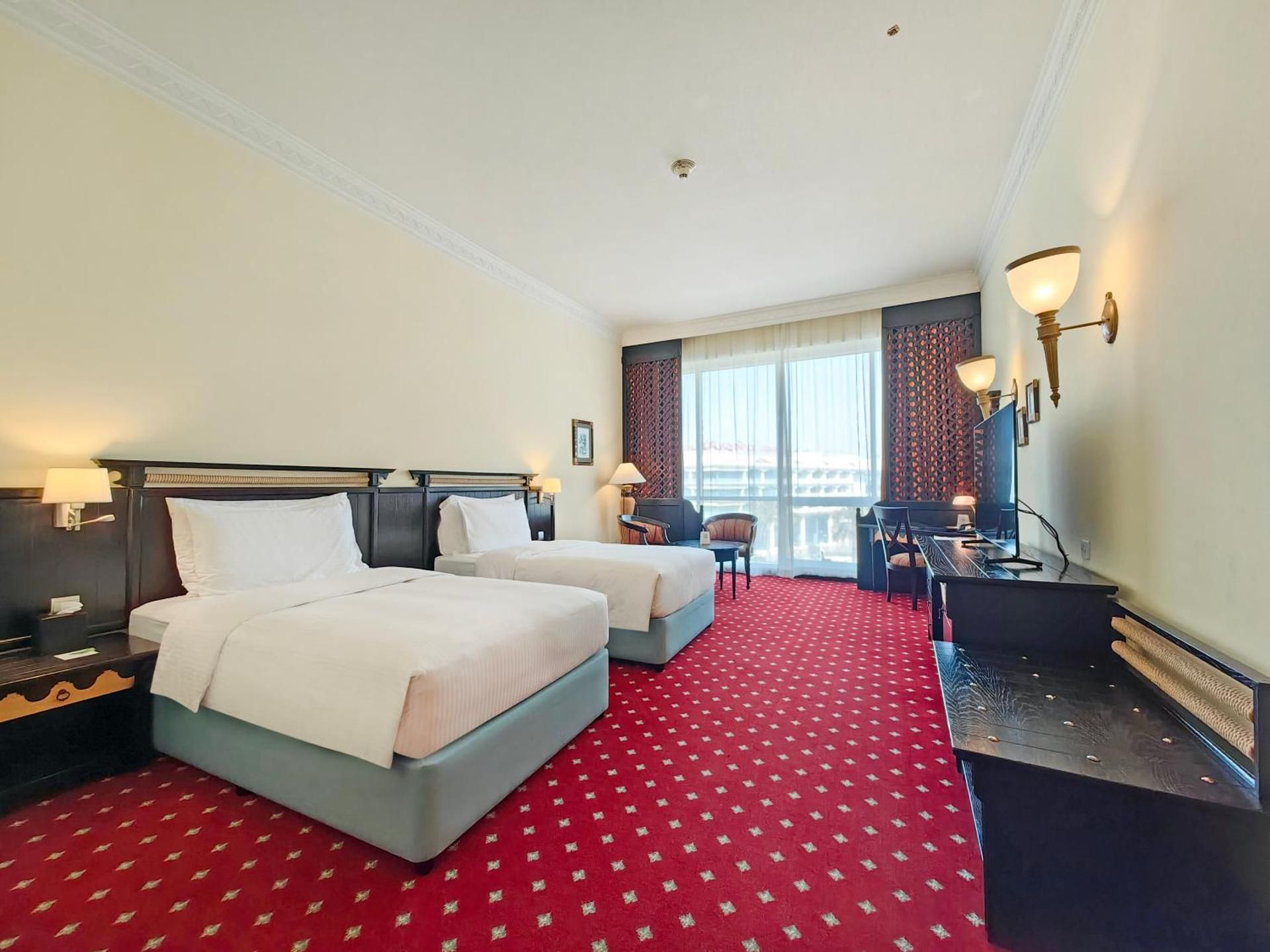 Millennium Airport Hotel Dubai Deluxe Room King or Twin, complimentary shuttle to DXB Airport Terminal 1 & 3