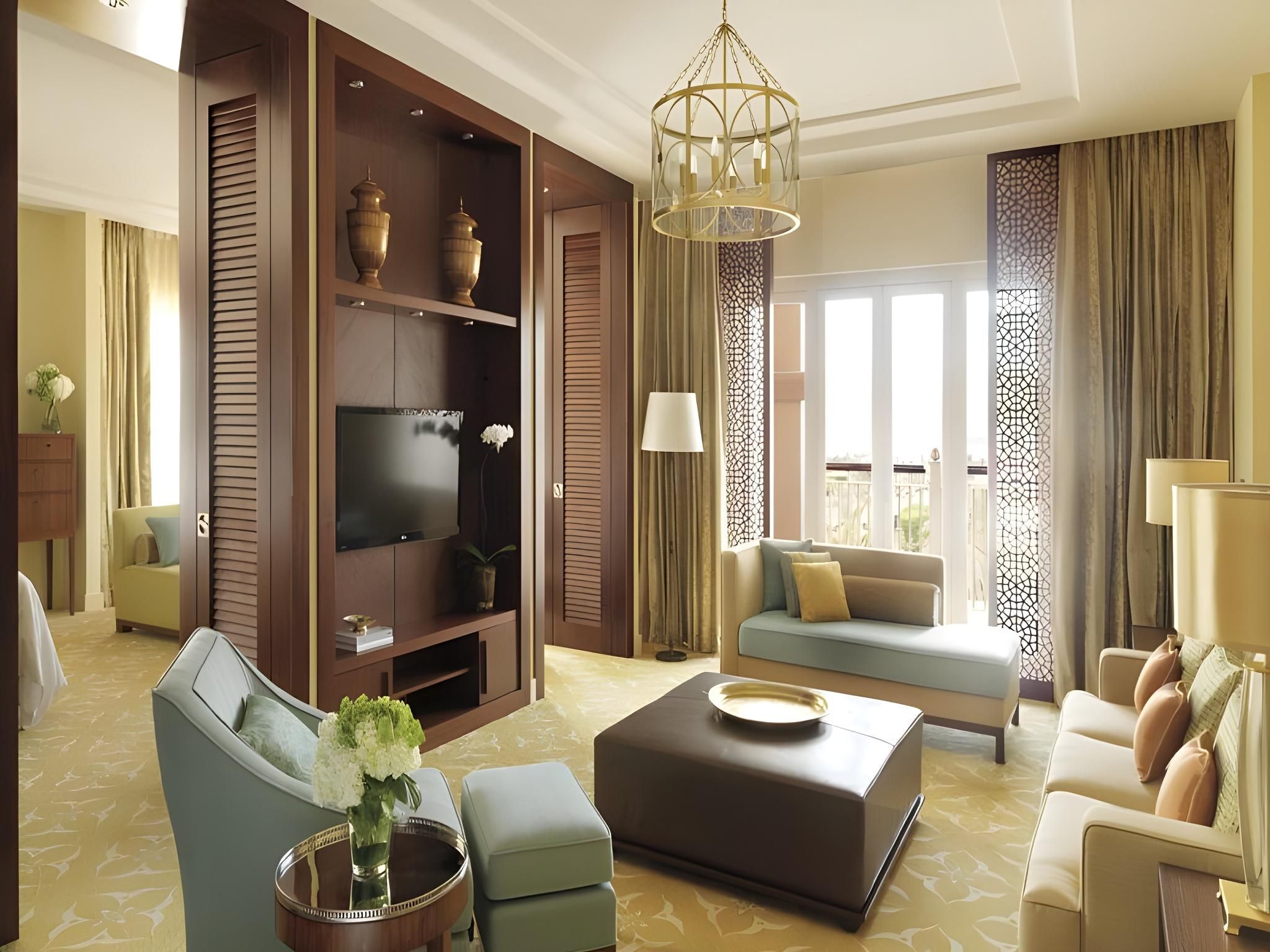 Emirates Suite, Club lounge access, 1 Bedroom Larger Suite, 1 King, Palm Island view, Ocean view