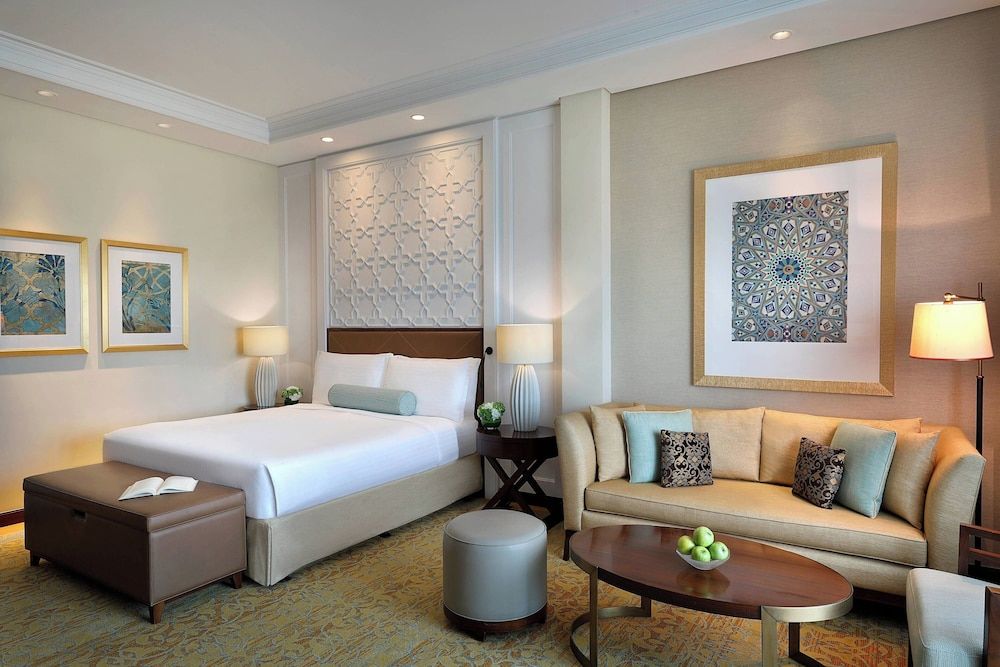 The Ritz-Carlton, Dubai Deluxe Room, 1 King Bed, Garden View (Balcony)