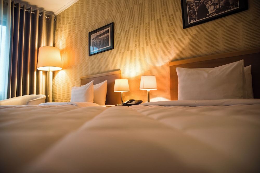 Tirana International Hotel & Conference Centre Standard Double Room 7