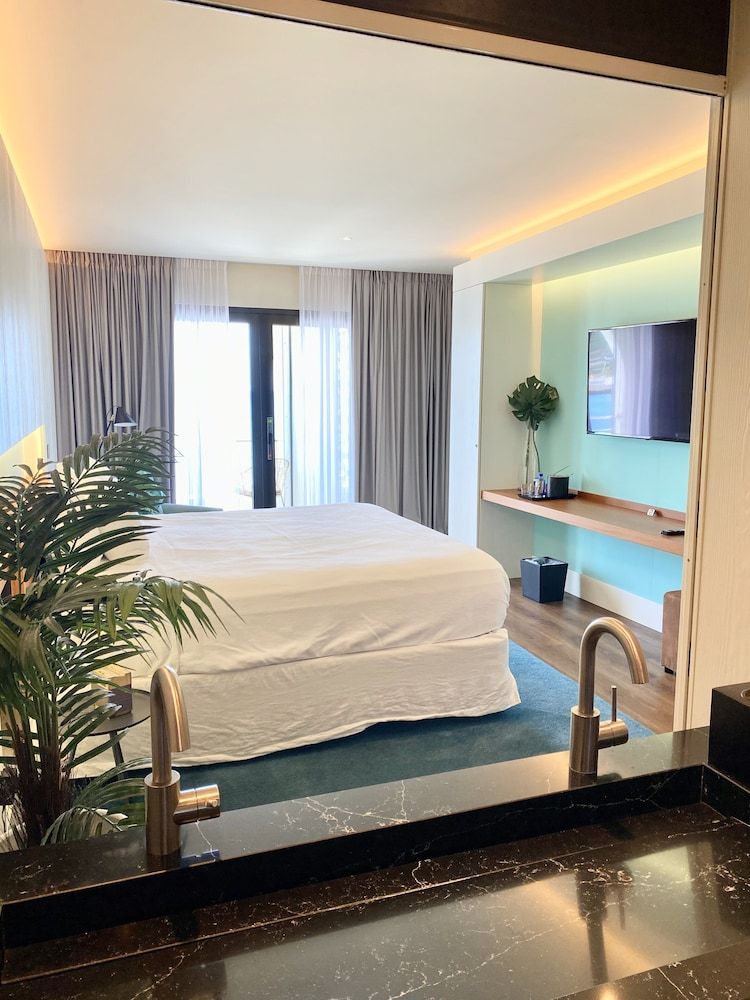 Executive Suite - Ocean View