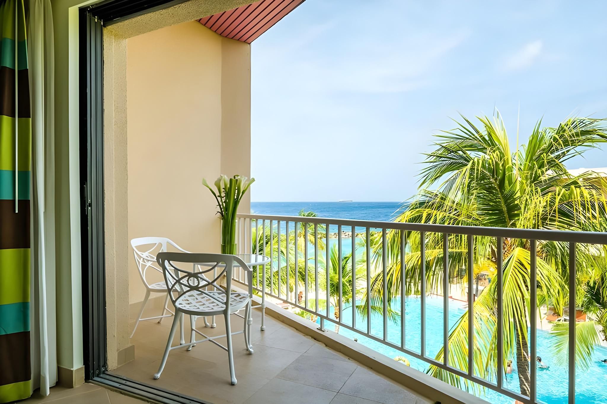 Sun Club Master Suite Ocean Front - All Inclusive