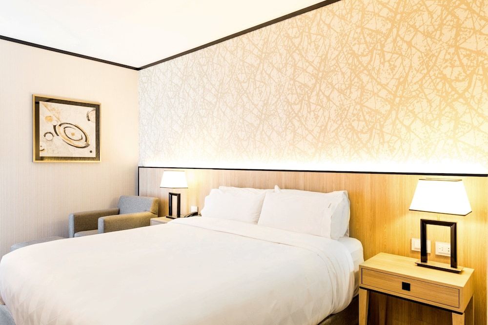 Standard Room, 1 King Bed