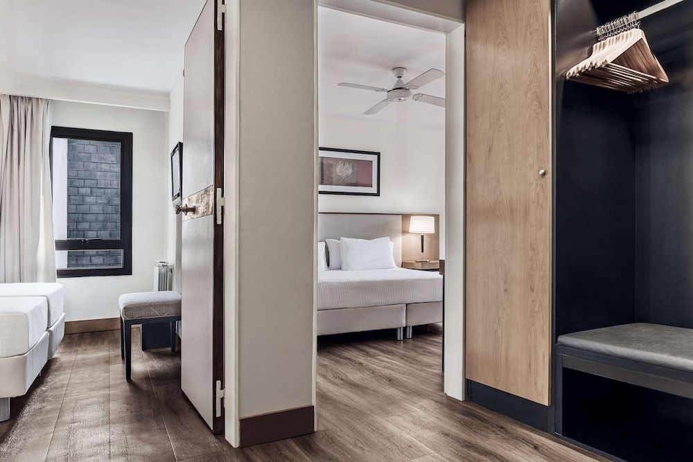 NH Edelweiss Bariloche Family Quadruple Room 11