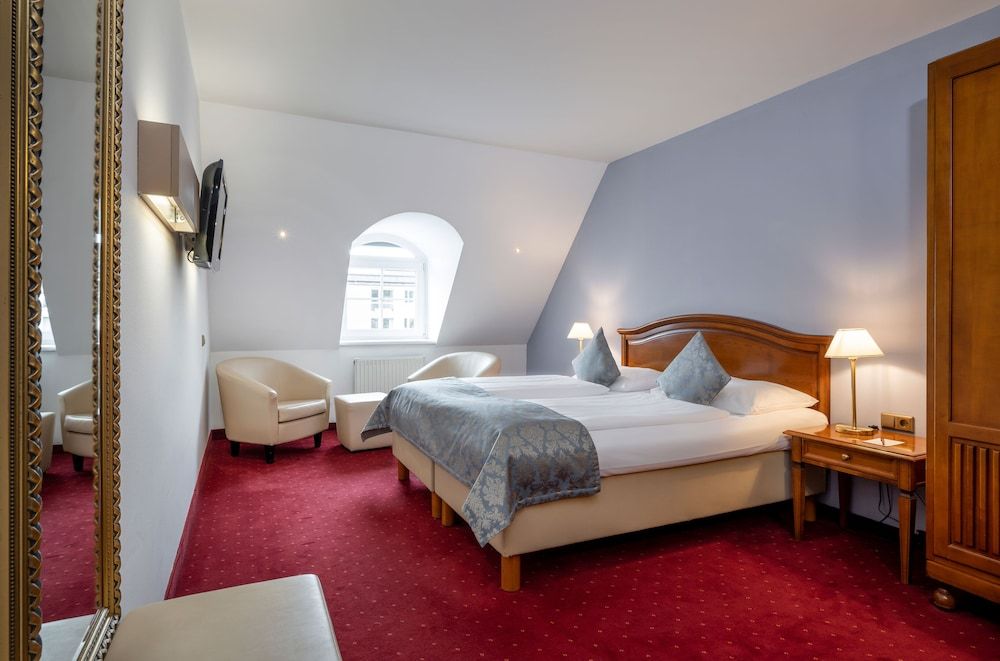 IMLAUER Palais Mirabell Classic Double Room 3
