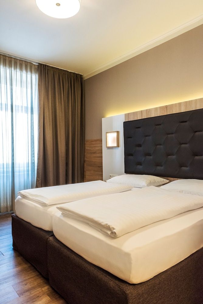 undefined Theater Hotel Salzburg 5