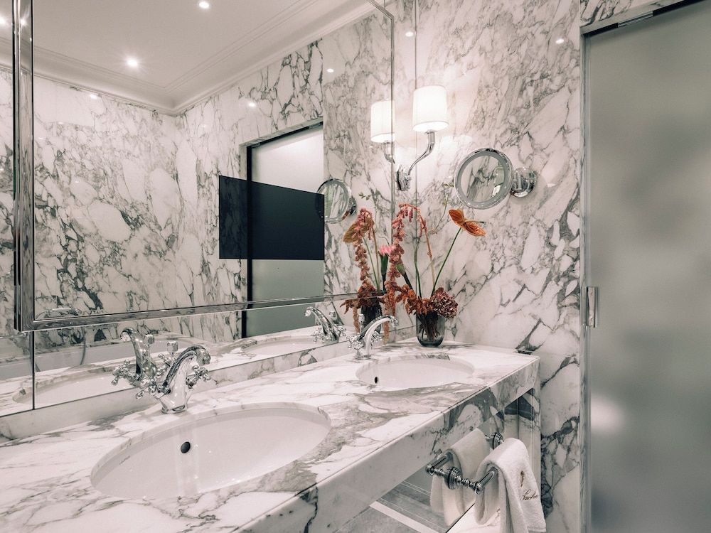 Hotel Sacher Wien Deluxe Room 2