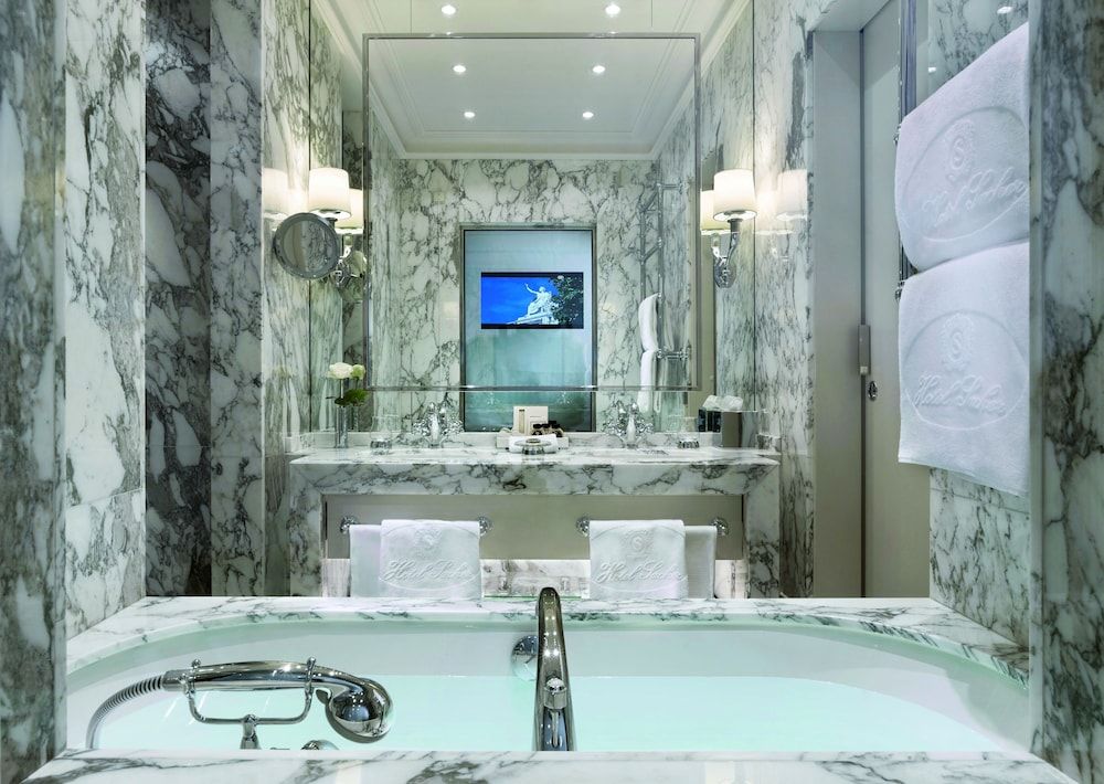 Hotel Sacher Wien Deluxe Room 4