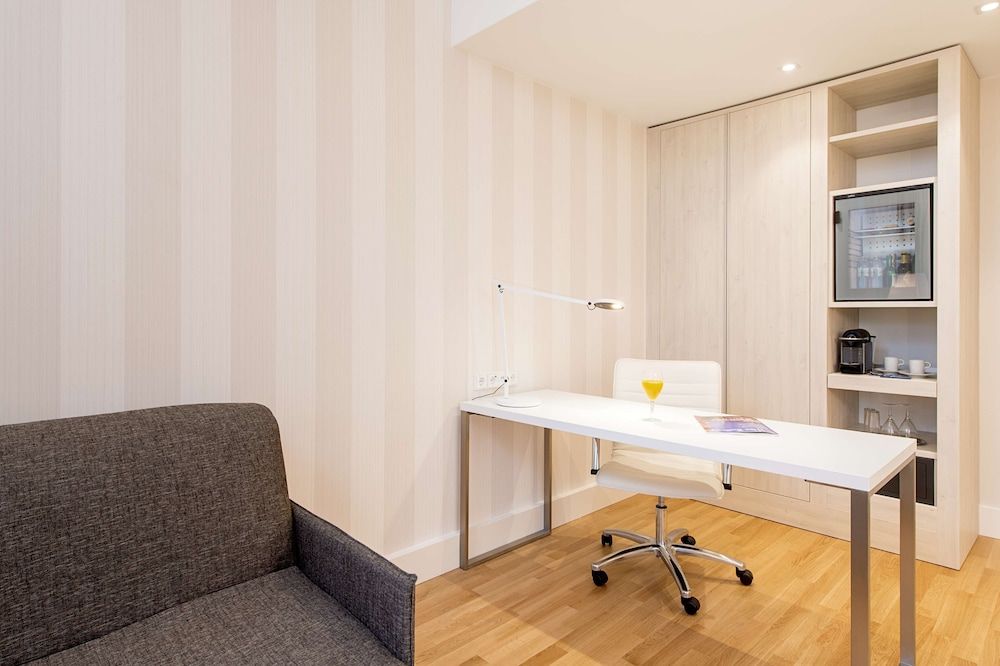 NH Collection Wien Zentrum Superior Room 9