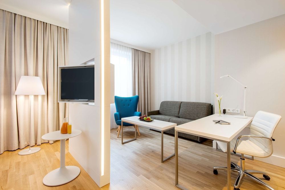 NH Collection Wien Zentrum Superior Room 8