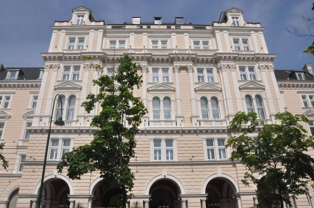 undefined Hotel Regina 7