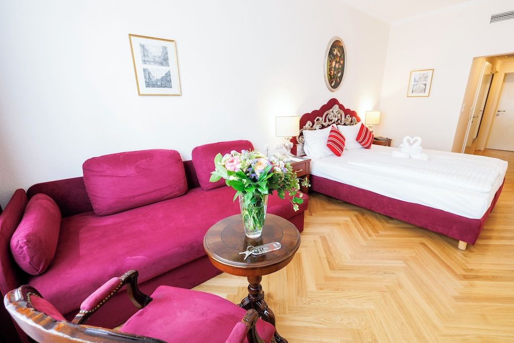 Hotel Royal Standard Double Room