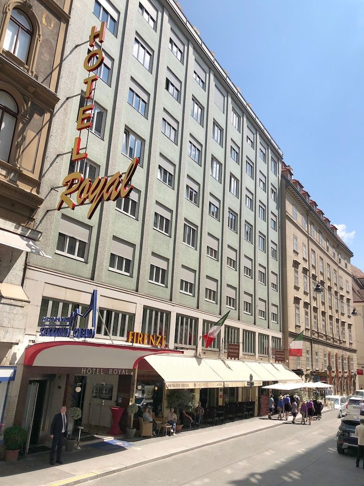 undefined Hotel Royal 9