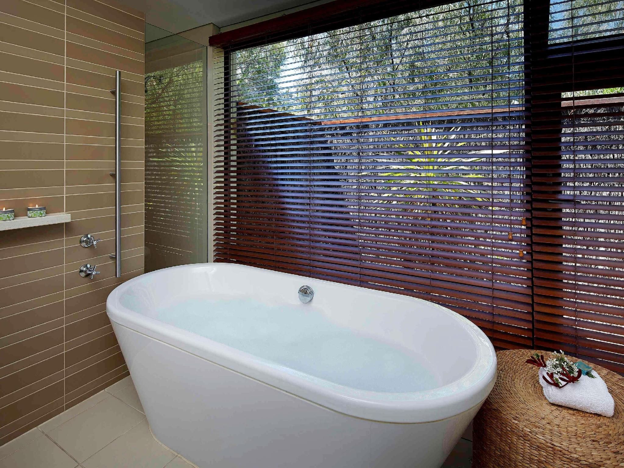Two Bedroom Two Bathroom Villa with Spa Bath