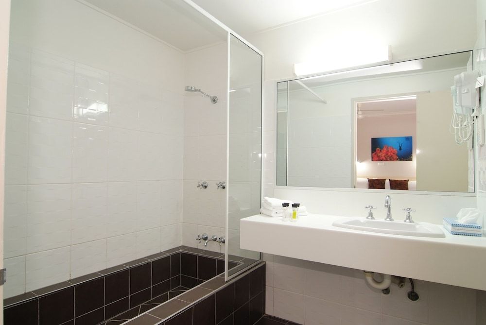 undefined Comfort Inn Cairns City 4